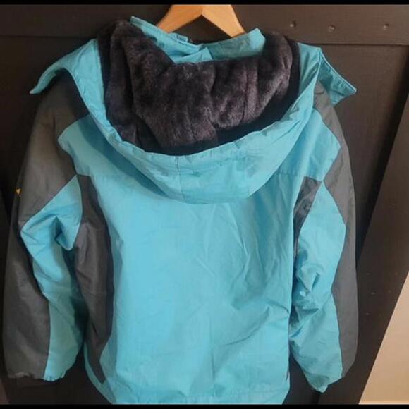 KUGNALA NEW TAG WATERPROOF JACKET, XXL REMOVABLE HOOD - Picture 3 of 6